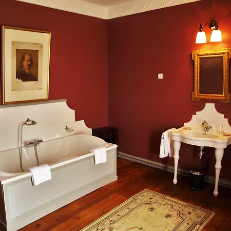 Chateau De 3* La Pommeraye (Calvados)