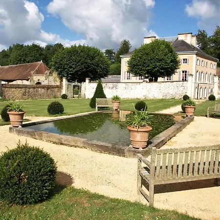Guest house Chateau De La Pommeraye 3*